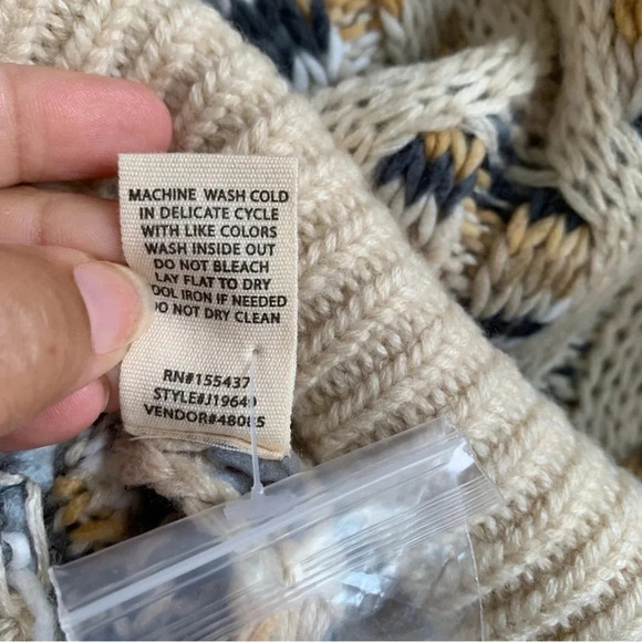 Gilded Intent Cable Knit Cardigan Sweater Cream Blue Camel Tones Size Small - Picture 12 of 12